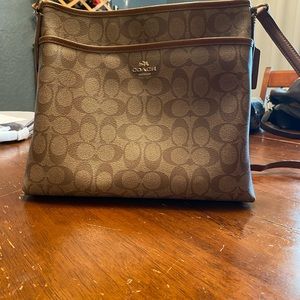 Coach Signature Purse